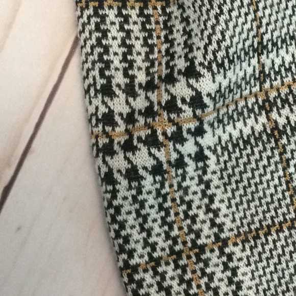 Naif Plaid Short Ruffle Sleeves Mini Dress Size Small - Picture 13 of 13